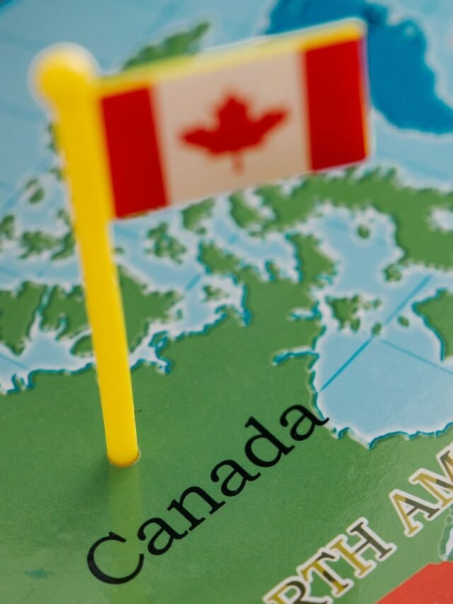 Facts About Canada in Hindi : कनाडा में भी लोगों को करना पड़ता हैं अजीबोगरीब नियमों का पालन!